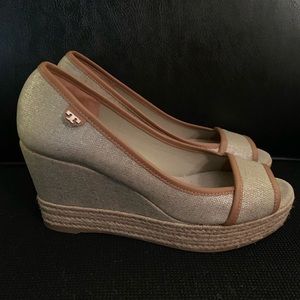 New Tory Burch 'Majorca' Wedge Peep Toe Grey size8